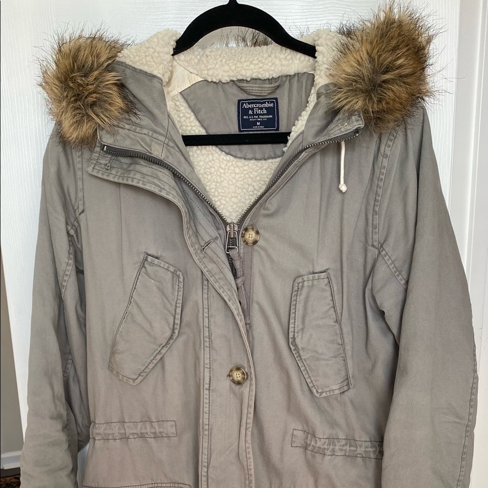 Gray Abercrombie & Fitch Sherpa lined parka with hood